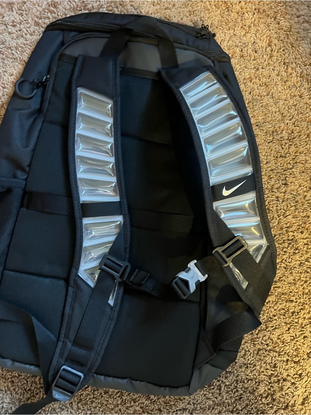 Nike Elite Black Athletic Backpack 32L no tag fell off - Picture 2 of 4